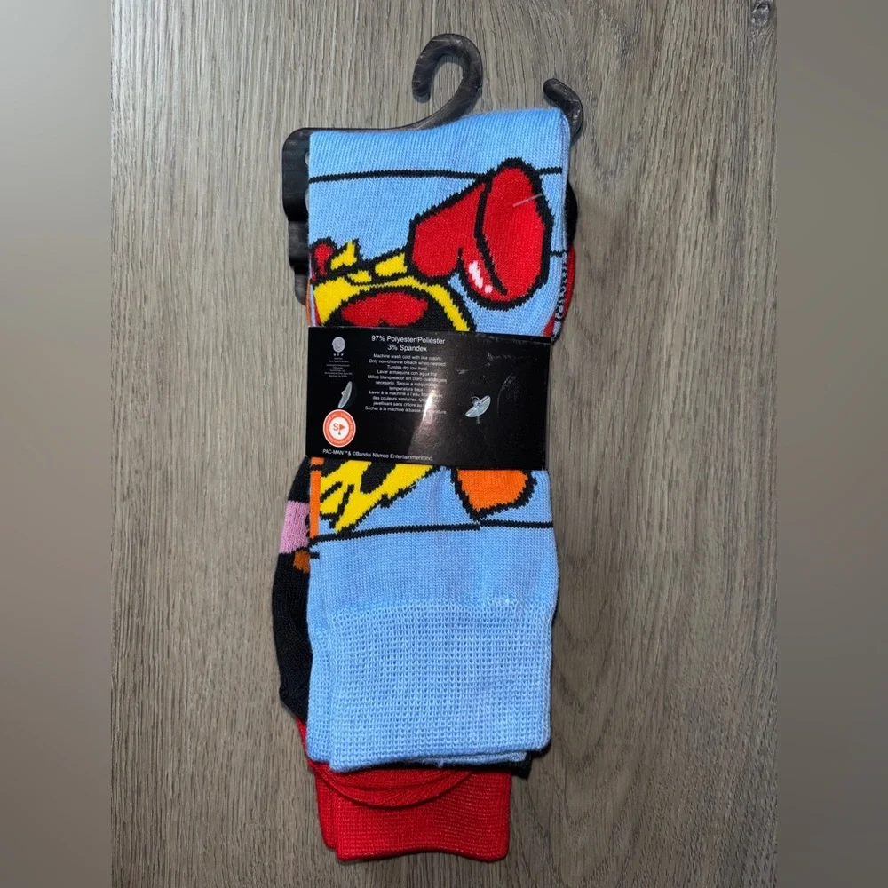 PAC-MAN NOVELTY CREW SOCKS NWT MEN’S SHOE SIZE 6-12